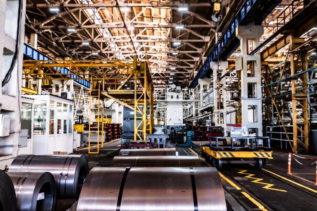 benefits of concrete warehouse building projects