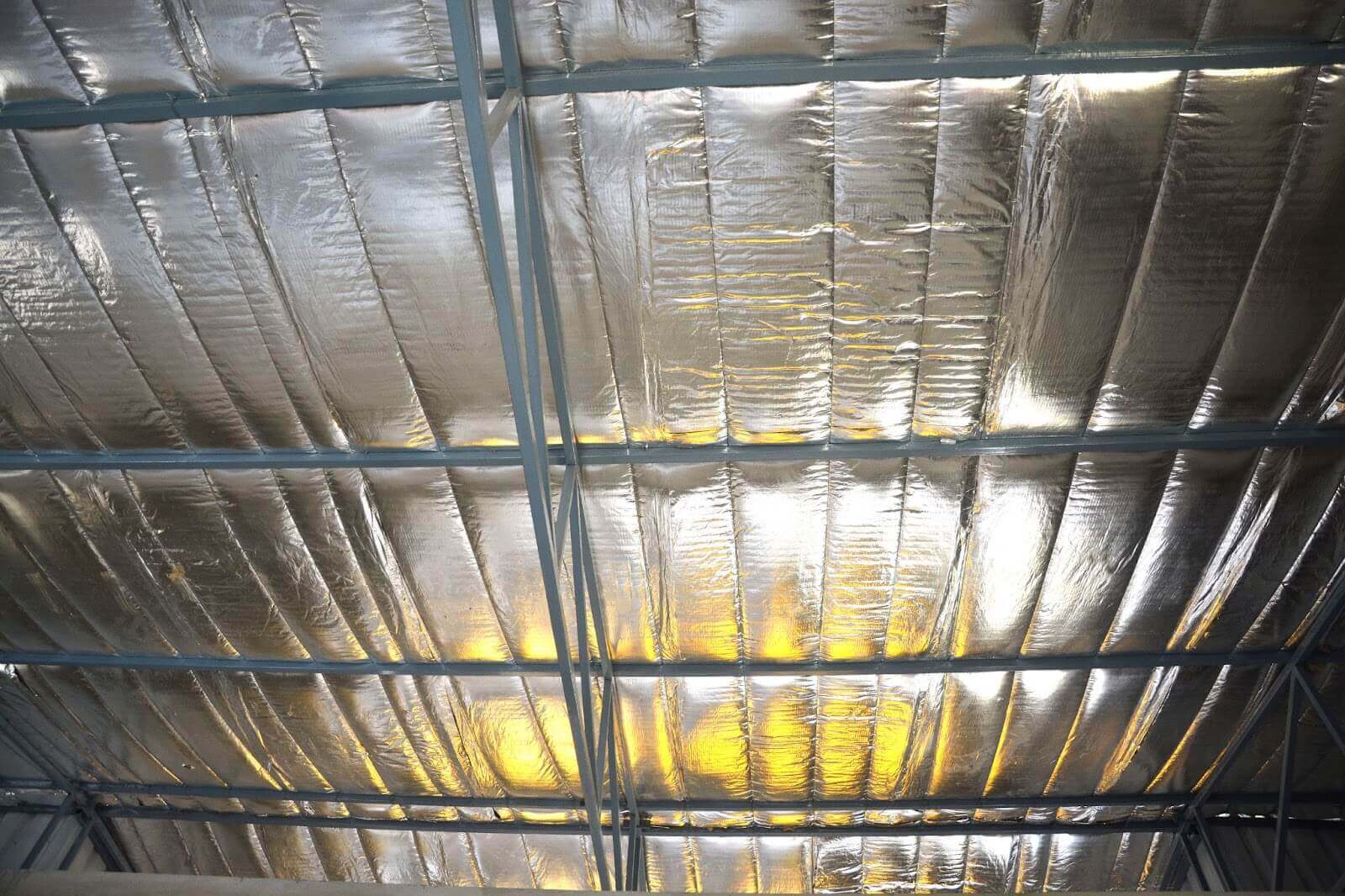 Ceiling with double bubble foil