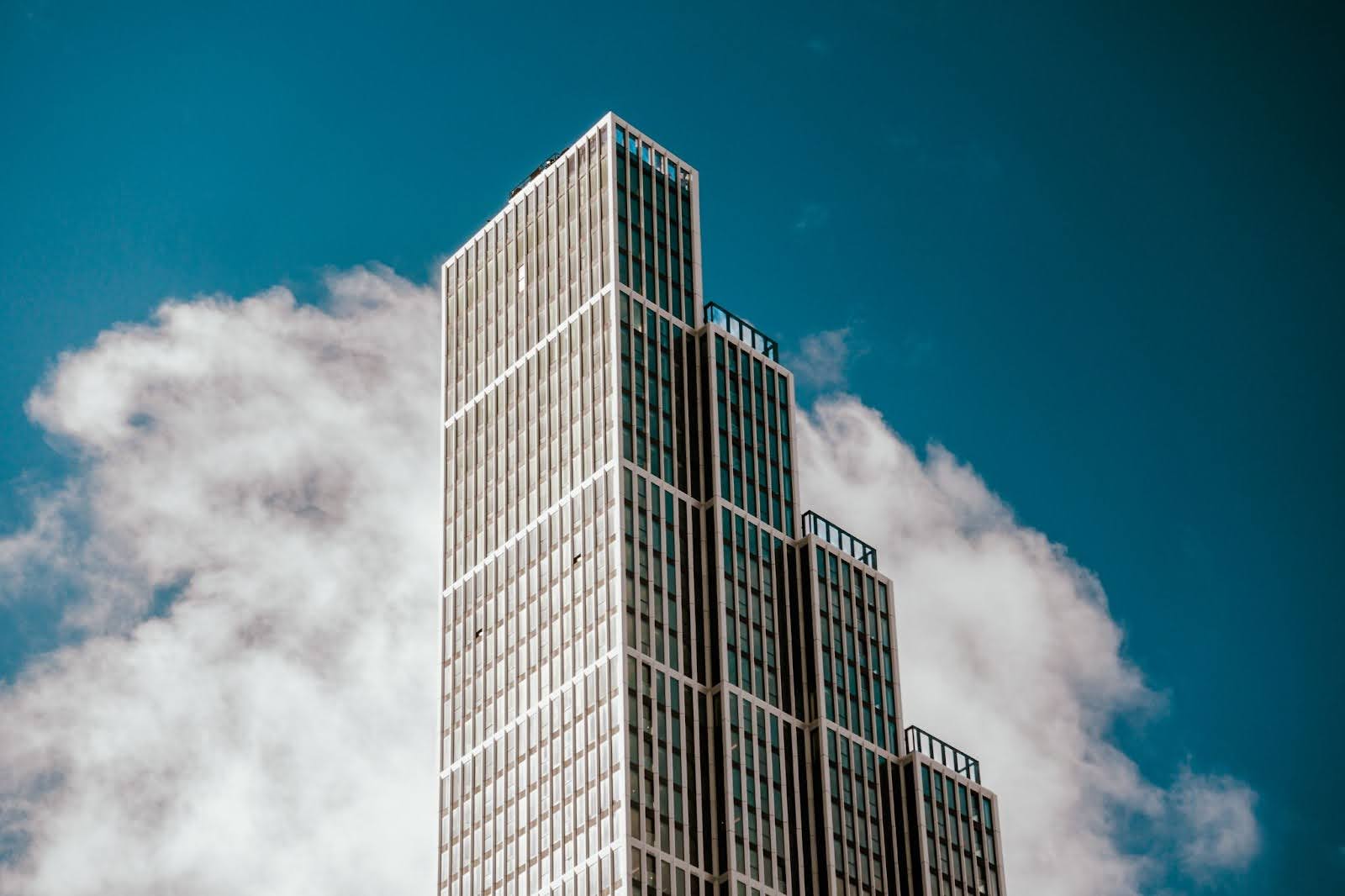 building with reinforced concrete